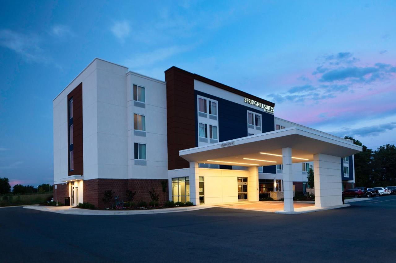 Springhill Suites Winchester Exterior foto